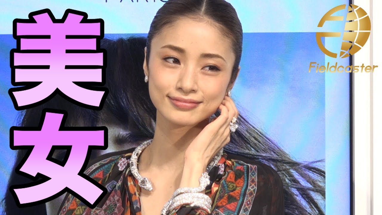 【総額2億】BOUCHERONのジュエリーを身につけた上戸彩が美しい! 【総額2億】BOUCHERONのジュエリーを身につけた上戸彩が美しい!