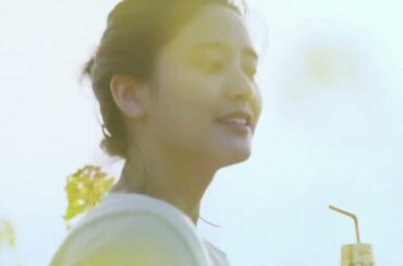 山崎紘菜   グリコ カフェオーレ 「花畑」篇 TVCM