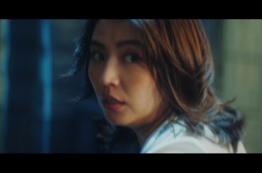 長澤まさみ、スタイリッシュなスパイに！緊迫シーンも