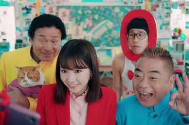 桐谷美玲出演・ワイモバ学園CMに、ひょっこりはん“隠れキャラ”で初登場果たす