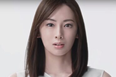 北川景子、77インチの美しさに感嘆！ソニー「ブラビア」新CMが公開