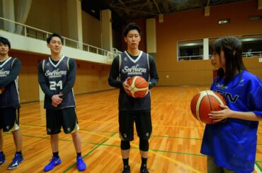 【高柳明音さん（SKE48）がシーホース三河の練習場に】選手と始球式の秘密特訓（応用編）