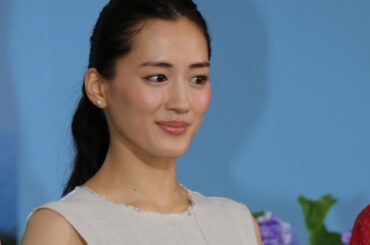 綾瀬はるか、“しっかり長女”役に「あれが本当の私です」広瀬すずは「テレビで見るまんま」　映画「海街diary」完成披露試写会2