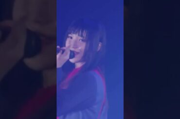 アイナのクビ振りからのアユニの『とぅわぁものぉ』😍 【Hide the BLUE】#short #bish #アイナジエンド #アユニd #live #Hide_the_BLUE#横アリ