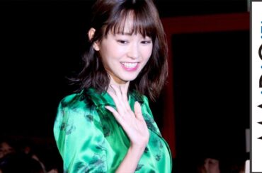 桐谷美玲、クリスマスツリーみたい？　華やかグリーンドレス×ブルガリジュエリー　映画「リベンジgirl」完成披露試写会2