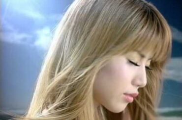 いいなCM　花王 ソフィーナ　AUBE　hitomi