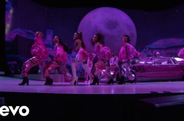 Ariana Grande - 7 rings (Live From The Billboard Music Awards / 2019)