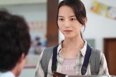 清原果耶、はしゃぐ岡田将生を冷静に見つめ…　映画「1秒先の彼」本編映像