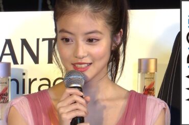 今田美桜、今年は「忙しかった」　「花晴れ」愛莉＆一茶がクリスマスツリー点灯式