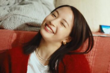 広瀬すず、超ご機嫌でノリノリ＆キュートなウインク　自分の写真がたくさん登場！　富士フイルム新CM「プリントデイズ OF 広瀬すず」編