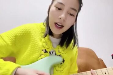 能年玲奈（のん）＆有安杏果（ももクロ）の弾き語り動画