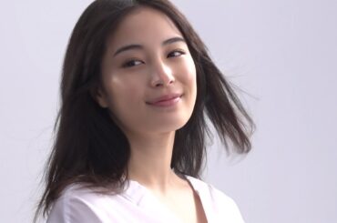 広瀬すず「いつもと違う雰囲気に」CMで美素肌披露　資生堂「d プログラム」CM、ウェブ動画が公開