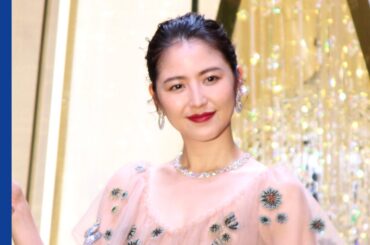 長澤まさみ、黒シースルードレスでクリスマスイルミネーション彩る　表参道ヒルズクリスマスイルミネーション点灯式