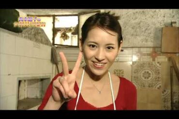 お宝 青木裕子 イタリア・ピザ紀行 胸ちらピザ焼き作業