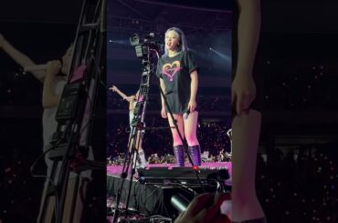 220514 Twice Jeongyeon TT - LA Encore (fancam)