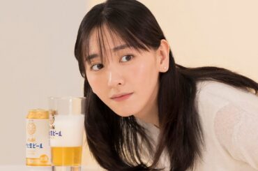 新垣結衣、おいしいビールの注ぎ方に挑戦　泡の音に耳澄ませる姿がキュート！　アサヒ生ビール 通称マルエフ 新CMメーキング