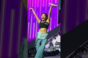 God Jihyo 'Ohh-Ahh' Toronto Encore Stage Shorts Fancam at 5th World Tour Concert | Ready to Be
