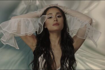 Ariana Grande - Wonder