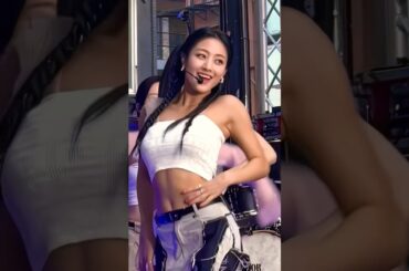 Tanned Jihyo is to die for😍 #jihyo #twice #moonlightsunrise