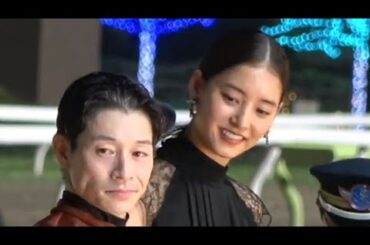 【新木優子氏を撮り続ける不届き者】ジャパンダートダービーの表彰式が行われている最中に関係者の方々ではなくプレゼンターの新木さんを撮影　2023年7月12日（水）大井競馬場