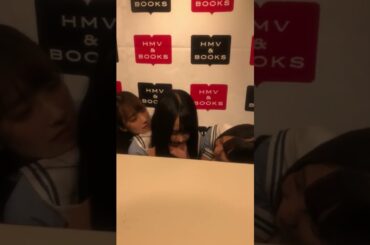 むにゅむにゅする小坂菜緒ちゃん