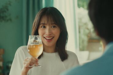 大森南朋さん、広瀬アリスさんが夫婦役！「スプリングバレー」 2023年夏新CM「クラフト入門 赤白篇」