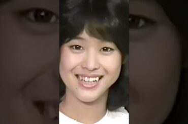 松田聖子 18歳 ういういしすぎるデビュー年のインタビュー😅1980年の後半頃の新鮮さ100％のかわいい表情がたまりません🐶😹
