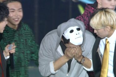 ラファエル、ヒカルに仮面を取られて素顔公開！？ネクステメンバーとダンス披露　『関西コレクション2022 S/S』