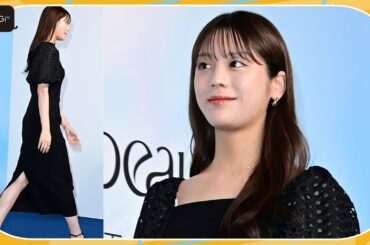 貴島明日香、ボディーライン際立つタイトワンピで登場　“美の秘けつ”は毎朝の「酵素ドリンク」　「輝きの原点にもどる鍵」プレス内覧会