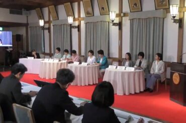 女性活躍推進へ  小池知事「政治分野で女性はずっと野党だ」