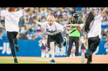 新着- 柏木ひなたが本日9月3日に東京・明治神宮野球場で行われる東京ヤクルトスワローズ対阪神タイガース戦の始球式に登場した。