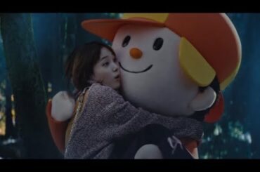 本田翼、ホームズくんのお姫様抱っこに胸キュン　笑顔でほおずりも　「LIFULL HOME’S」新CMが公開