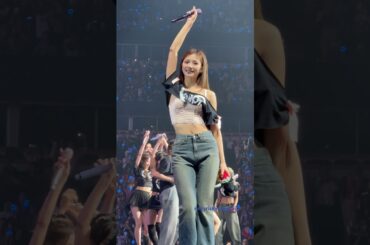 230629 Tzuyu Rollin’ - Chicago D2 (fancam short) #twice #twicetzuyu #twicerollin #周子瑜
