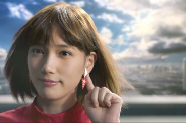 本田翼出演、スガシカオが曲を担当　田島ルーフィング新CM「屋上は問いかける」「床は問いかける」篇