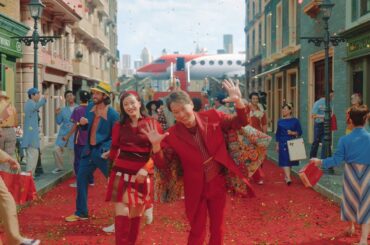 中居正広、ミニスカ衣装の広瀬すずと息ぴったりダンス　CM初共演！　ソフトバンク新CM「ペイトク 登場」編＆ウェブ動画