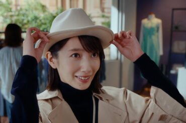 波瑠、洋服が“クイック”に変化！／大人になって初めてした大きな買い物は？　「QUICPay」新CM＆インタビュー