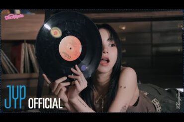 TWICE 8TH ANNIVERSARY MD Behind - CHAEYOUNG