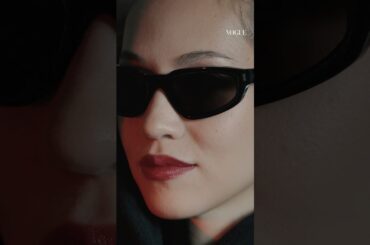 水原希子、肌の露出がゼロのルックに漂う色気。 #gettingreadywith #ゲッティングレディウィズ #voguejapan