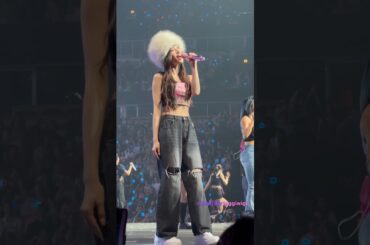 Twice Sana & Momo Candy Pop - Chicago D1(230628 short)#twice #twicesana #twicemomo #サナ #モモ #candypop