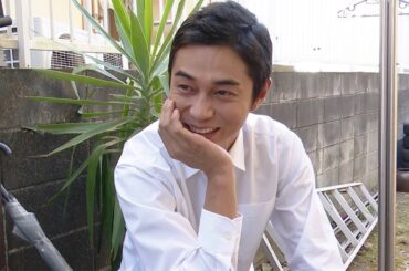 東出昌大、女性に貢がせるヒモ男を好演　撮影風景チラ見せ　映画「コーポ・ア・コーポ」メーキング映像