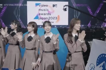 【日向坂46】ブルーカーペット歩く日向坂メンバー「MTV VMAJ 2023」