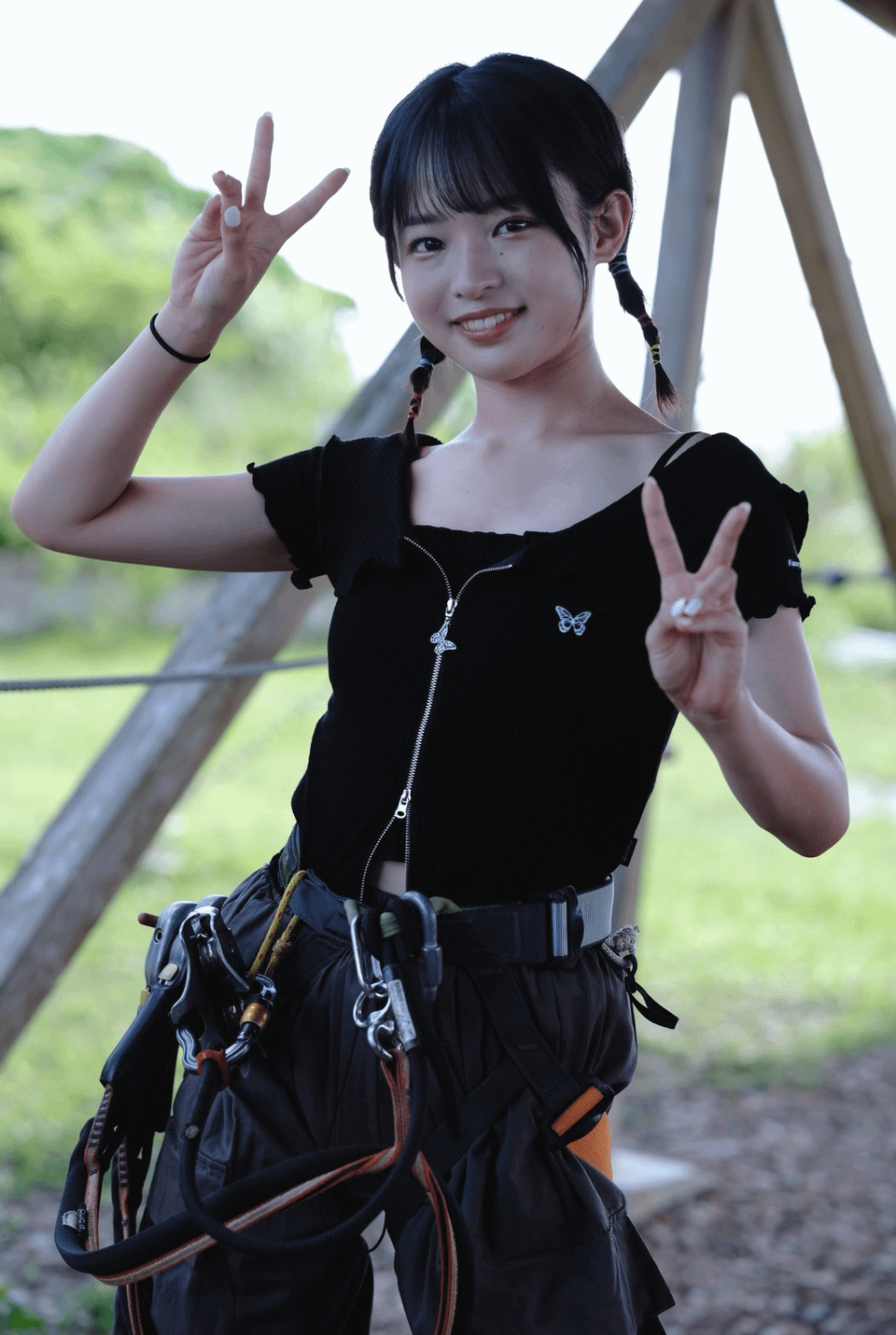 大熊若菜 「Bears Be Ambitious」Bon Voyage 〜沖縄〜より Moe Zine