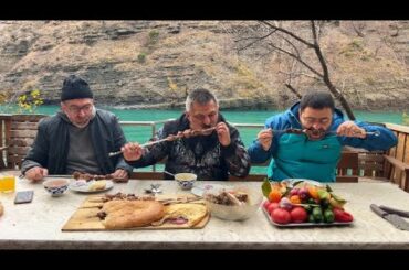 Вот Как Надо Отдыхать В Кругу Друзей! Готовим Барана В Горах Дагестана! Сулакский каньон.