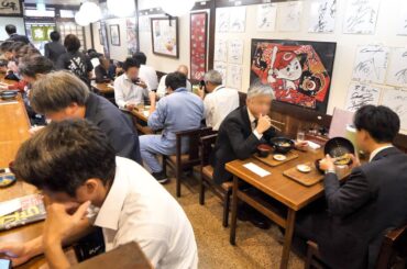 ４０代サラリーマン働く男達を支える怪物かつ丼食堂がハンパない