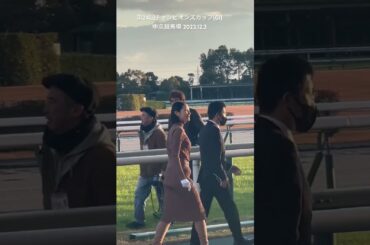 長澤まさみさん、チャンピオンズカップ表彰式のプレゼンターとして中京競馬場に