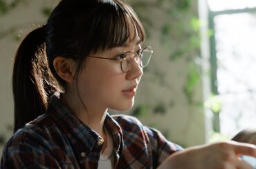 芦田愛菜、地球（ずん飯尾和樹）や雲（室井滋）と会話!?／「サントリー天然水」CM＋インタビュー＋メイキング