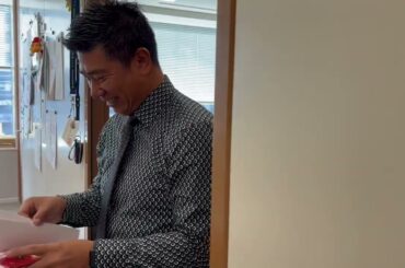 【クリスマスが誕生日な、めでたい男健一郎】党の方々にお祝いしてもらいました。立花党首に年齢聞かれて無視してたことが気がかりですw