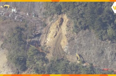 土砂に埋まっている車の中か…70代男性と連絡取れず　崖には複数の亀裂で作業難航　奈良・下北山村