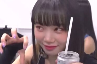 Monsterの飲み方が可愛いチェウォン LE SSERAFIM Chaewon has a cute way of drinking Monster