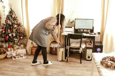 Winter morning routine. Questions and answers. Hot winter food. Changes in the forest house